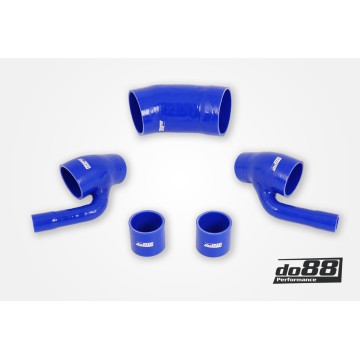 Audi RS4 2.7 Bi Turbo Inlet hose Blue